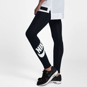 Nike Leg A See leggings size large